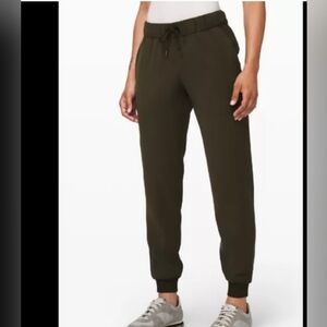 Lululemon Stretch High Rise Joggers, 8. EUC.